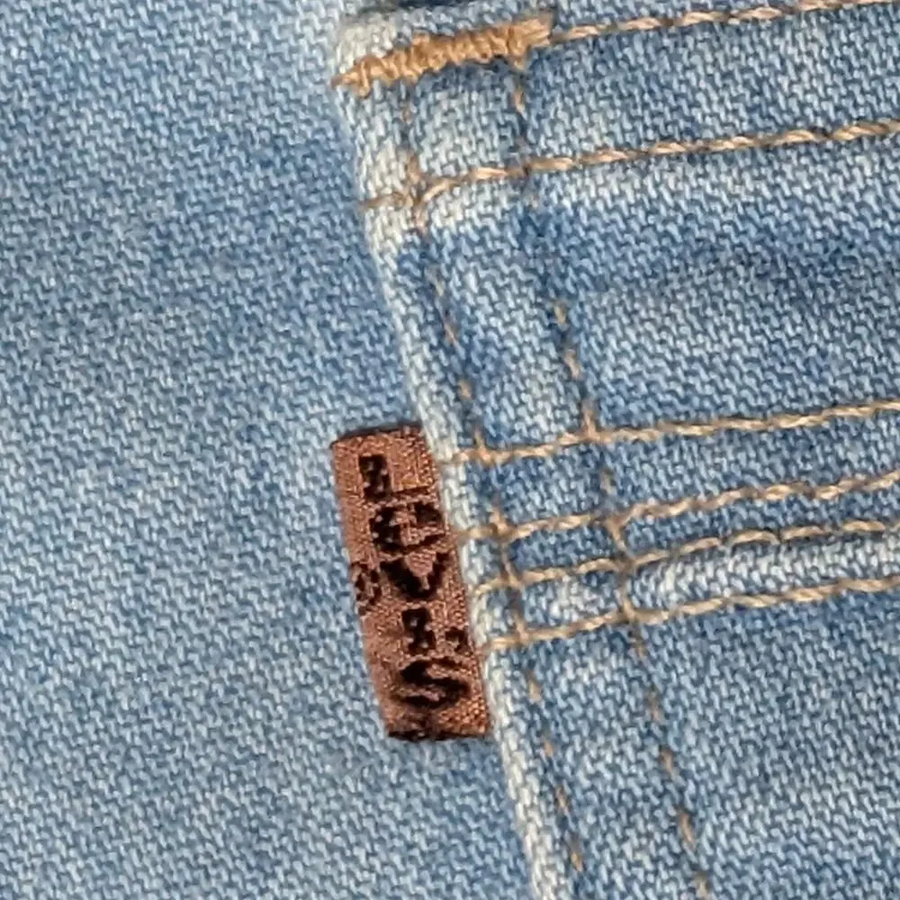 Vintage 90s Levi’s 415 Brown Tab Jeans Mens W38 L30 Light Wash Straight